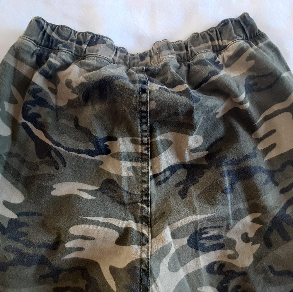 Pants - Picture 5 of 6